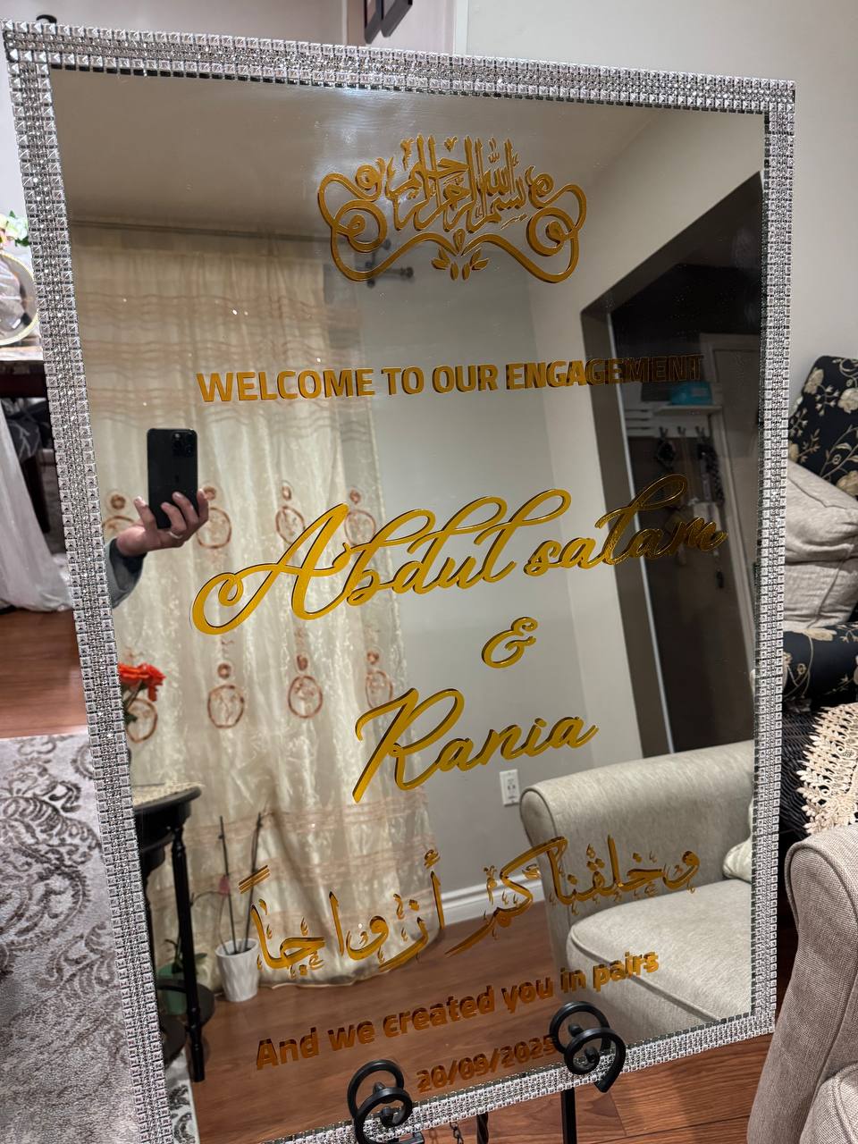 Welcome sign Mirror (Rent)
